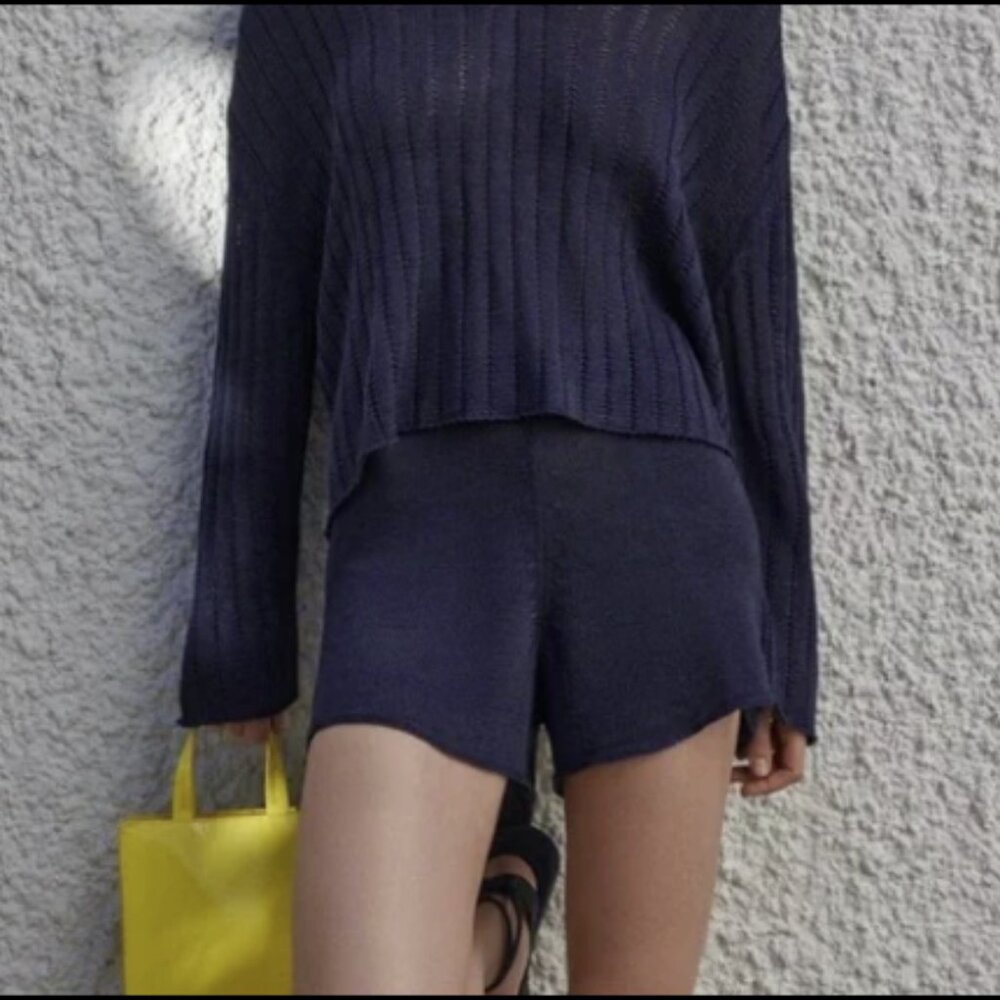 Zara Navy Knit Shorts Size Medium